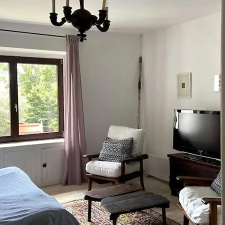 Appartamento Csaladi Apartman Revfulopi Kuriaban